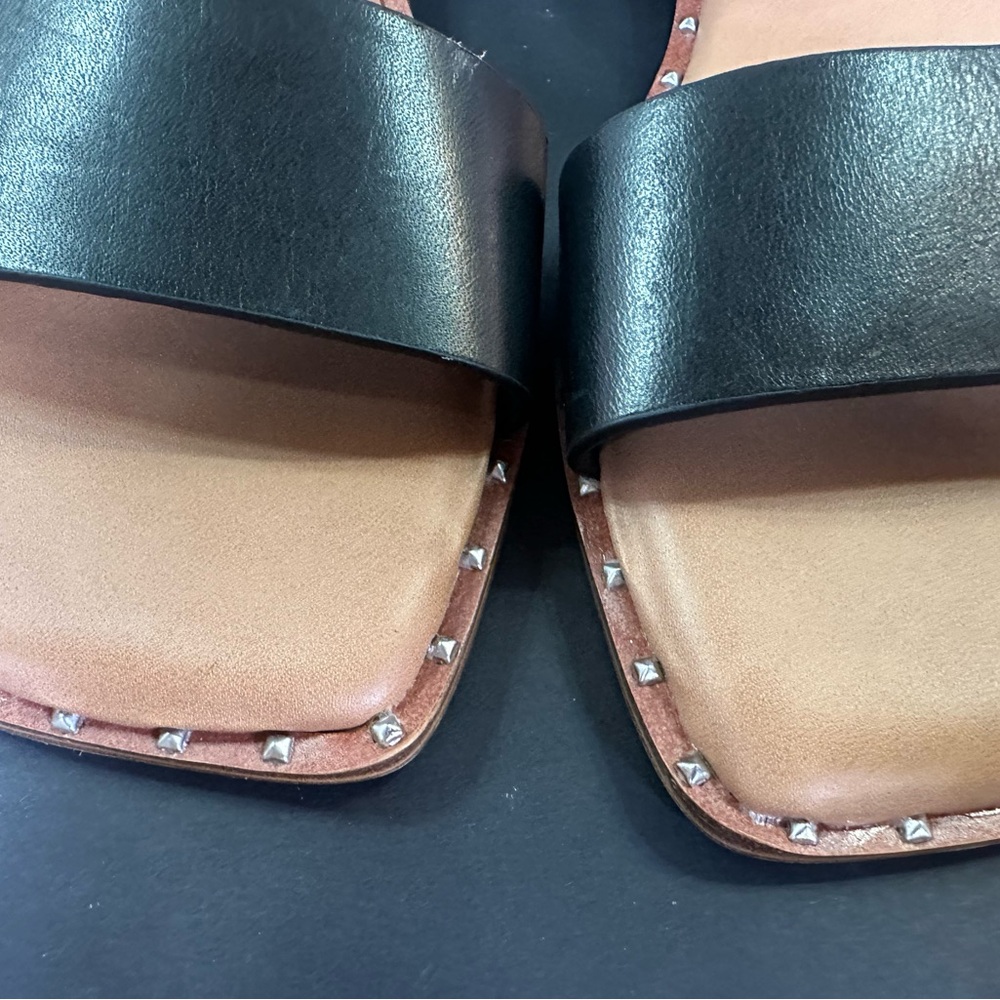Steve Madden Women's Theories Flat Sandal - Picture 10 of 12